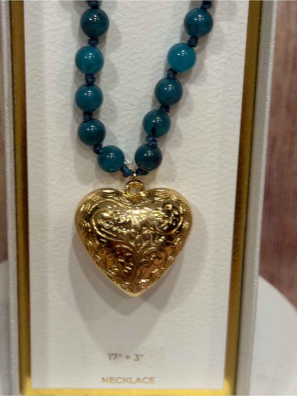 ✨NWT✨ Jessica Simpson Heart Pendant Necklace (17 inches + 3 inch Extender)